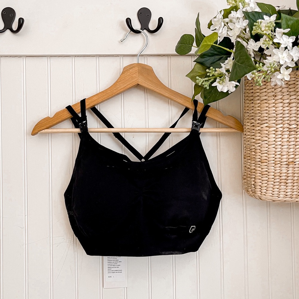 Sweat and Milk Seamless Nursing Sports Bra in Black